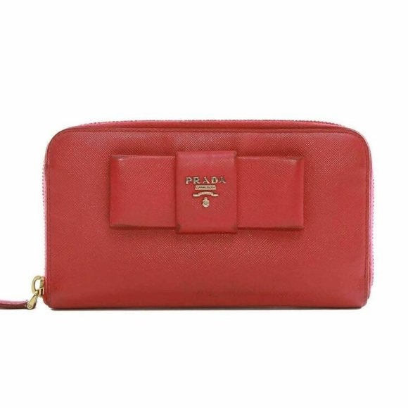 Authentic Prada Saffiano Chic Card Case in Cammeo